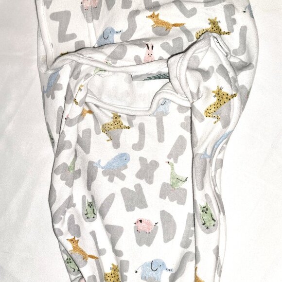 Aden + Anais Essential Wrap Swaddle Zip Bottom Animal Alphabet Print Size 0-3 - Picture 3 of 6